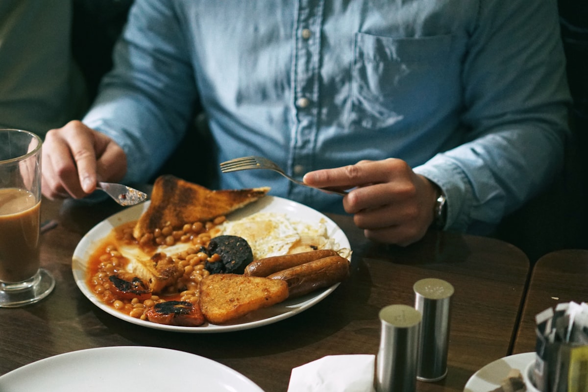 Meal timing and metabolism
